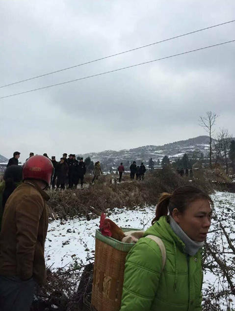 贵州农户自制烟花爆竹爆炸 致6死10伤(组图)