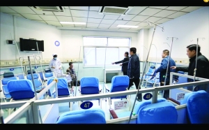 谈判解救人质 戴小刚摄(除署名图片外均为网络图片)