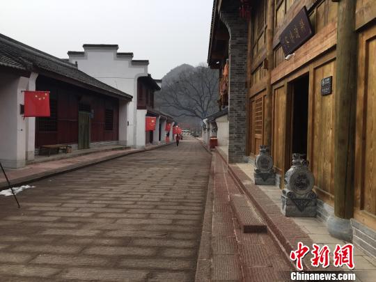 甘肃两当红色村落多变迁昔日小村至县城要趟72道河