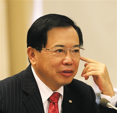 三线小城居民：从逛老商业街到网购成日常