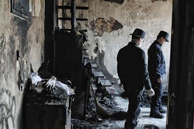 北京一高层住宅发生火灾 一家三口相拥遇难