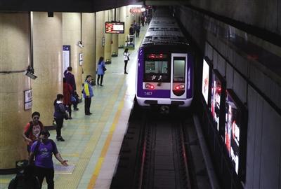 揭秘北京地铁39起坠轨背后:工作人员常有阴影