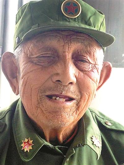 吉林90岁老兵当选村官背后：财务混乱 公款被挪用