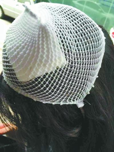 女大学生拒绝陌生男子搭讪 被堵路遭酒瓶破头