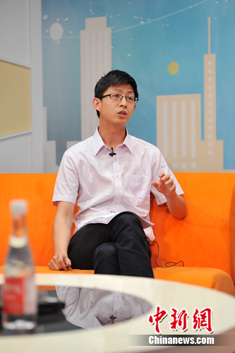 清华招办副主任：寒门学子毕业后和普通学生差距不大