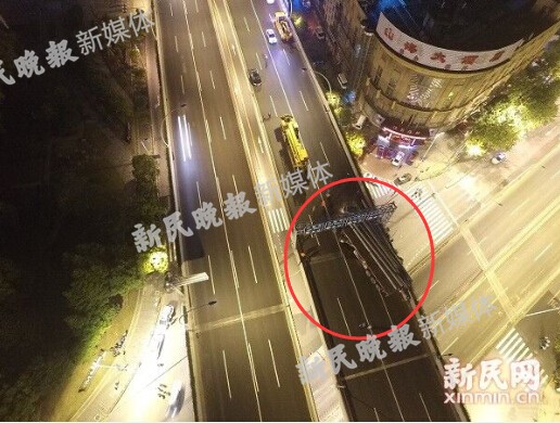 图说：事发现场航拍图 红圈为事发路段 新民晚报新民网 萧君玮 摄