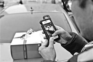 揭秘兼职快递员：培训3小时上岗 用户担心安全