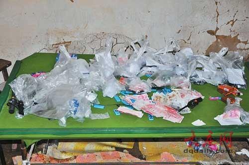 大庆警方端掉地下赌博窝点 民警抓31名涉赌人员