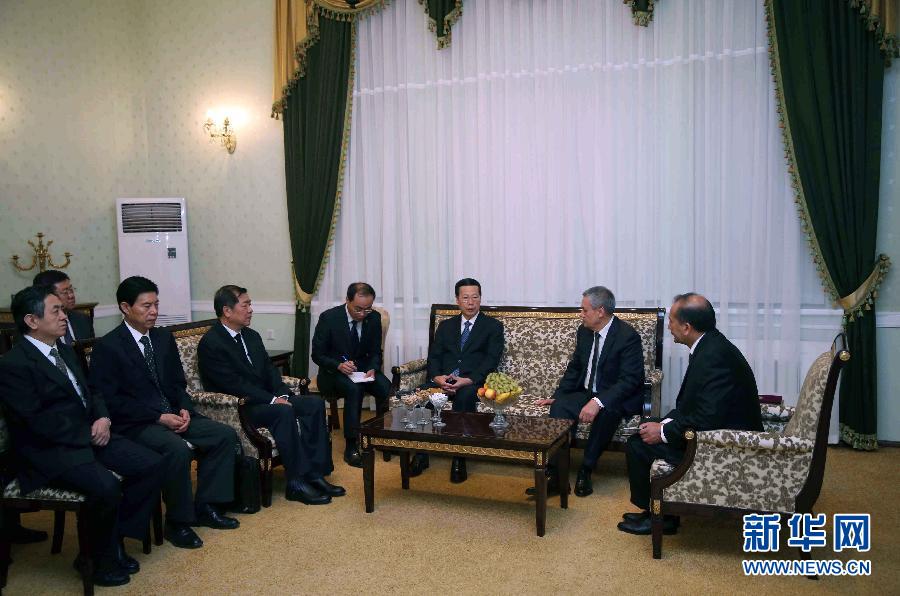 当地时间9月3日,中国国家主席习近平特使、国务院副总理张高丽在乌兹别克斯坦撒马尔罕市出席乌总统卡里莫夫葬礼。这是9月2日,张高丽会见乌兹别克斯坦第一副总理阿齐莫夫。新华社记者 刘卫兵 摄 当地时间9月3日,中国国家主席习近平特使、国务院副总理张高丽在乌兹别克斯坦撒马尔罕市出席乌总统卡里莫夫葬礼。这是9月2日,张高丽会见乌兹别克斯坦第一副总理阿齐莫夫。新华社记者 刘卫兵 摄