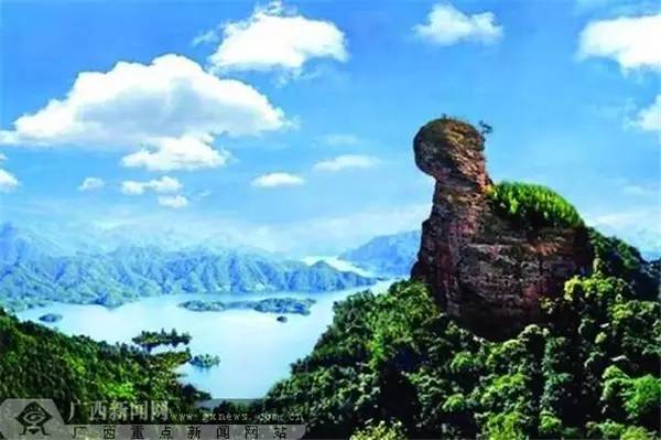 国庆去哪儿？走过这条路的广西人，恐怕你会哭！