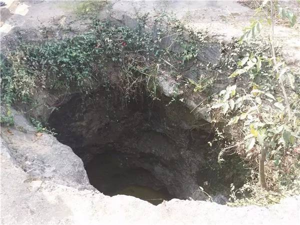 国庆去哪儿？走过这条路的广西人，恐怕你会哭！