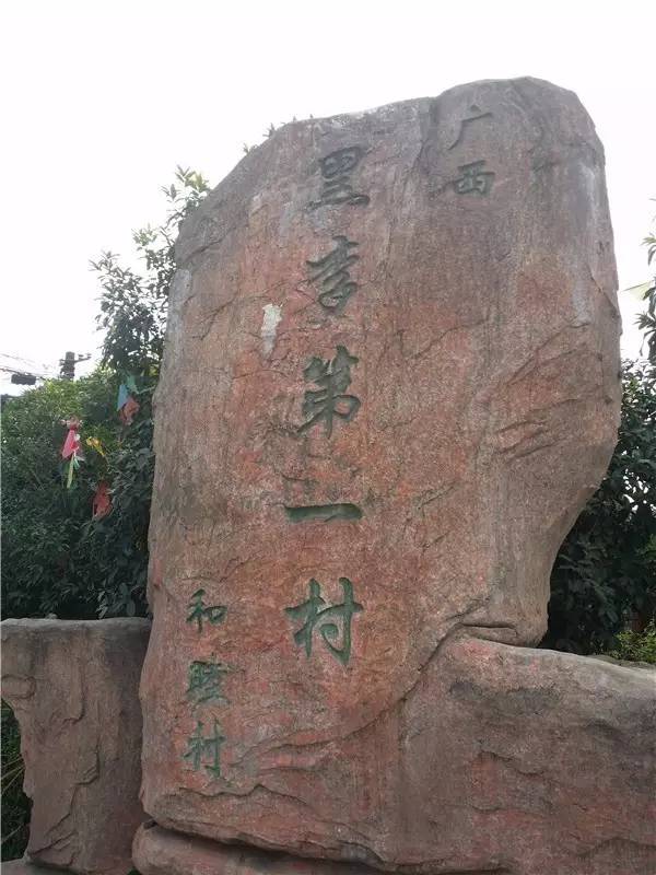 国庆去哪儿？走过这条路的广西人，恐怕你会哭！