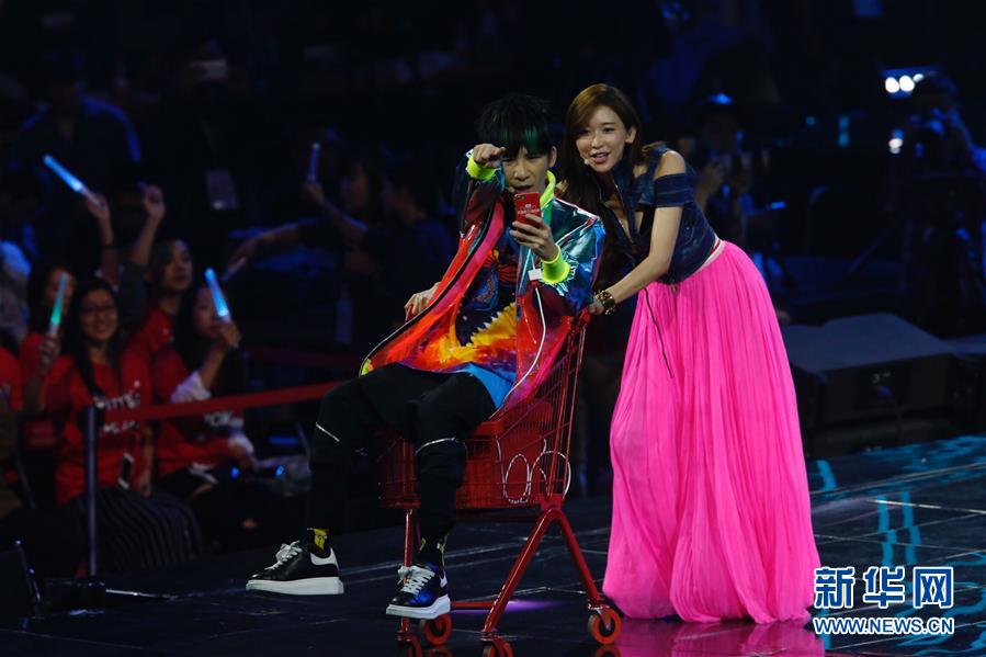 （晚报）（3）&ldquo;2016天猫双11全球狂欢夜&rdquo;晚会在深圳举行