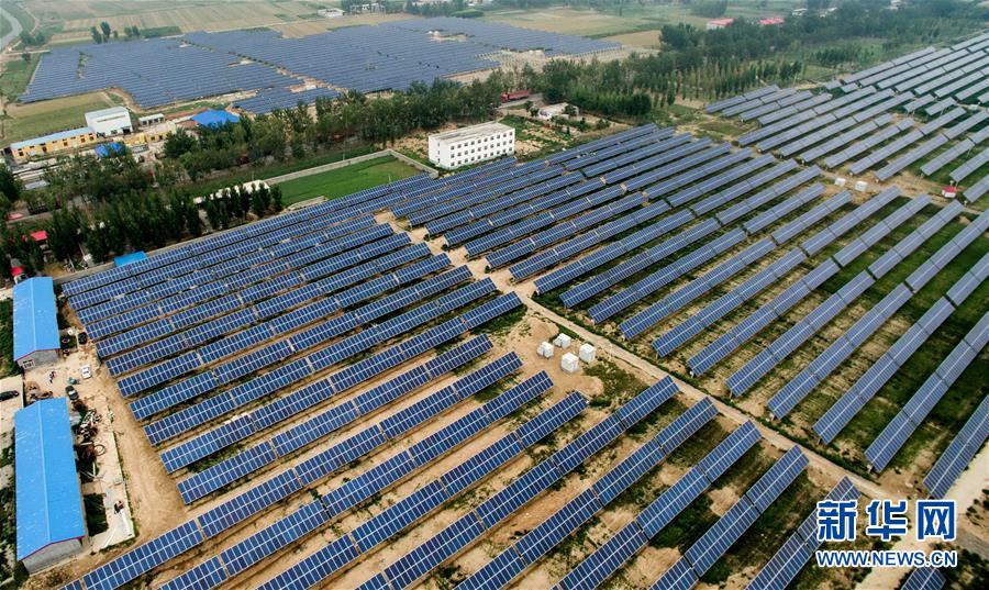 （新华全媒头条&middot;扶贫一年间&middot;图文互动）（6）向共同迈向全面小康砥砺奋进&mdash;&mdash;写在中央扶贫开发工作会议召开一周年之际        