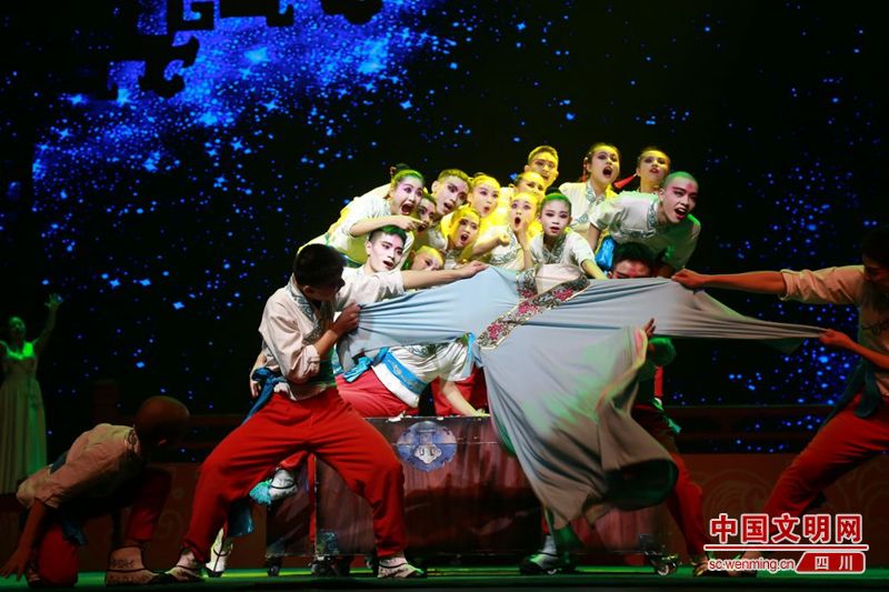 四川省举行第二届中小学川剧传习普及展演