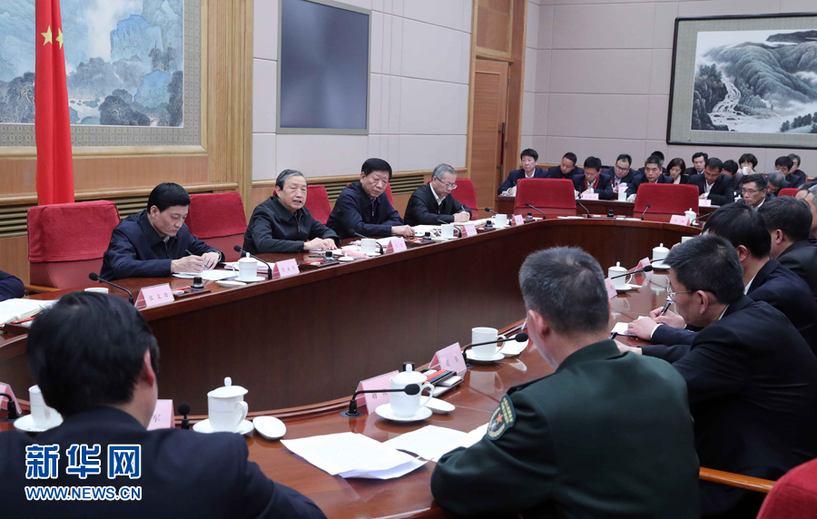 12月8日，高技能人才座談會在北京召開。中共中央政治局委員、國務院副總理馬凱出席會議並講話。 新華社記者劉衛兵攝