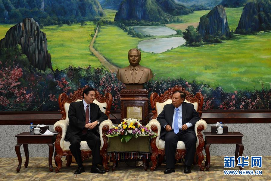 （XHDW）老挝人革党中央总书记本扬会见刘奇葆