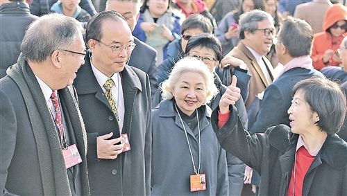 代表、委员热议政府工作报告