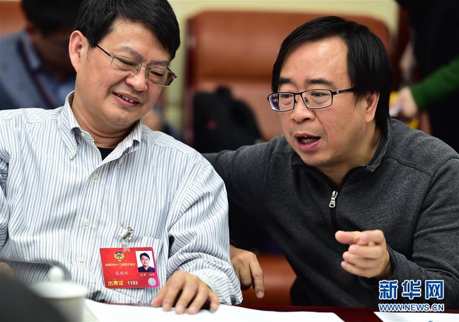 （两会&middot;履职记&middot;会内会外）（1）&ldquo;70后&rdquo;院士潘建伟委员的&ldquo;大小&rdquo;提案