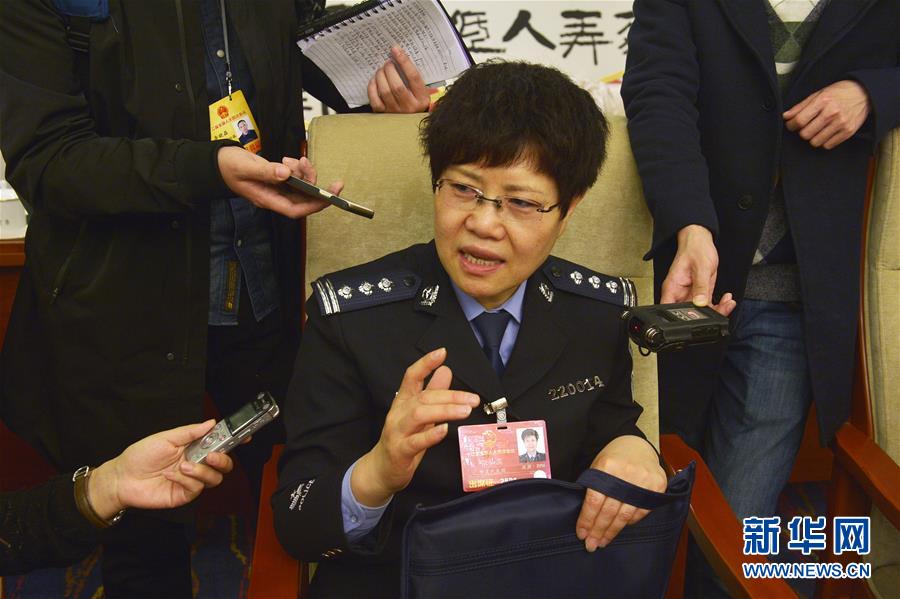 （两会&middot;代表委员履职记）（7）张仙蕊代表：&ldquo;警界玫瑰&rdquo;传递来自基层的声音