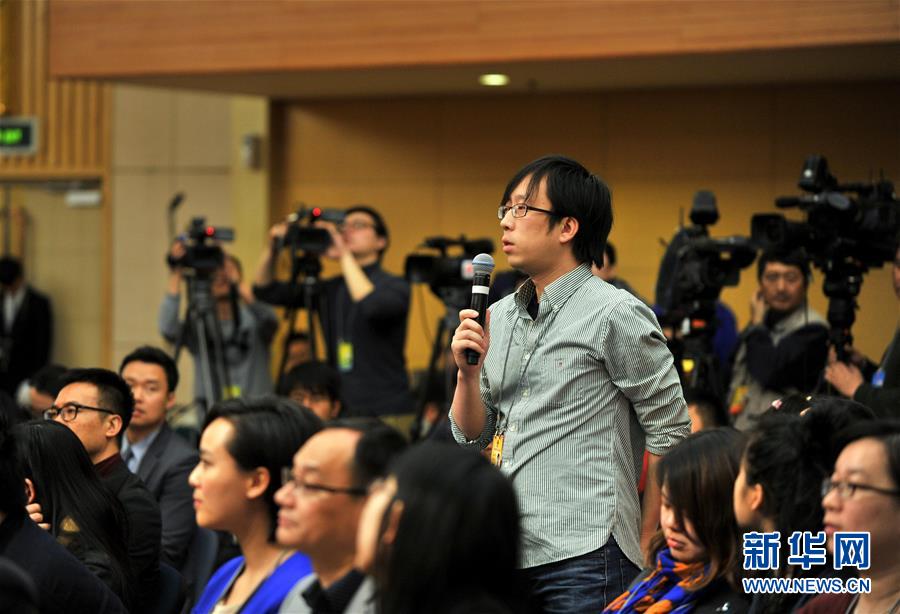 （两会）（11）教育部长袁贵仁答记者问