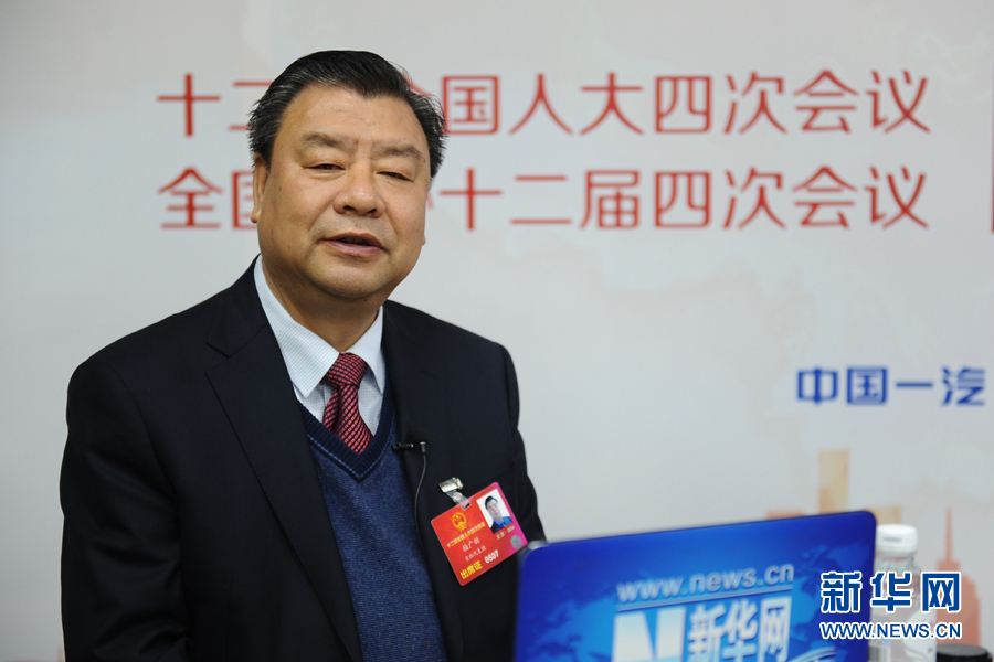 柏广新在访谈现场