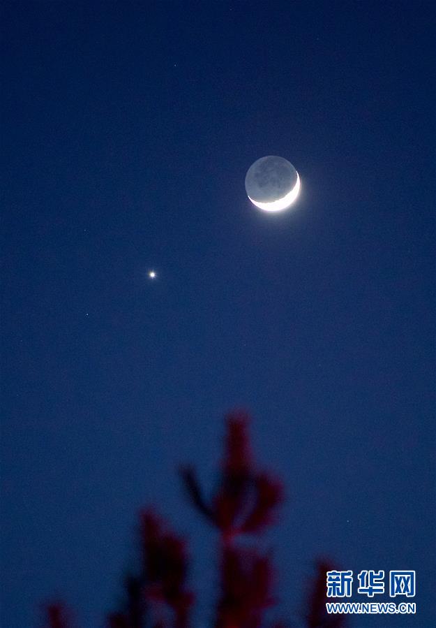 （科技）（3）天空上演&ldquo;金星合月&rdquo;