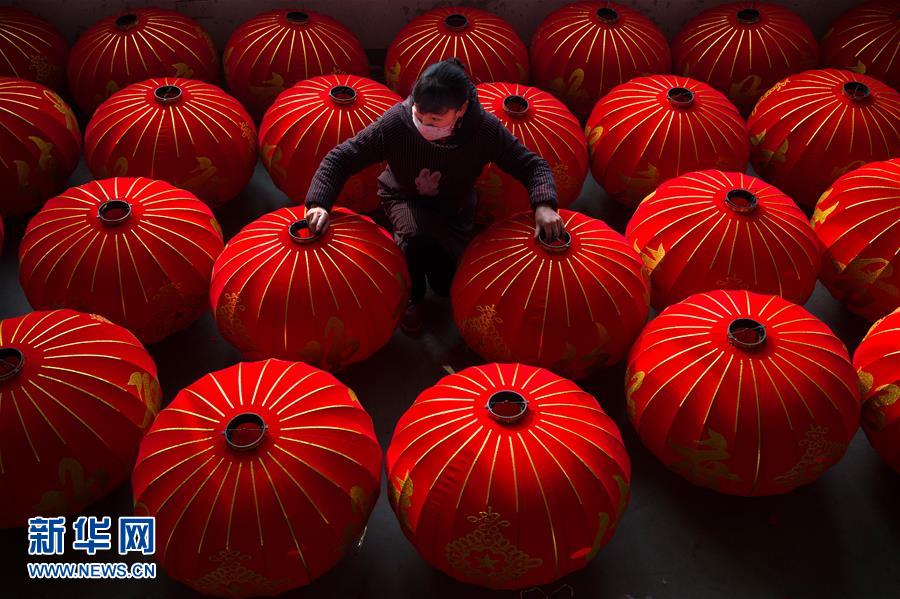 （新春走基层）（1）喜庆的红灯笼销全球