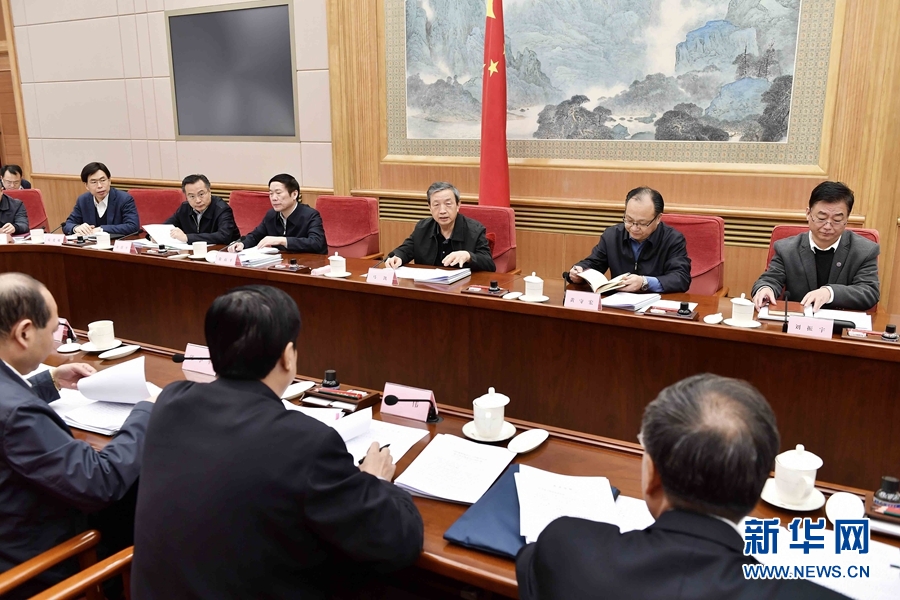 1月20日，國務院農民工工作領導小組第五次全體會議在北京召開。中共中央政治局委員、國務院副總理馬凱主持會議並講話。 新華社記者 李濤攝