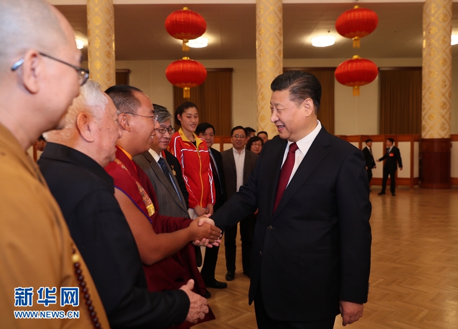 1月26日,中共中央、国务院在北京人民大会堂举行2017年春节团拜会。这是中共中央总书记、国家主席、中央军委主席习近平同首都各界人士亲切握手,互致问候、祝福新春。新华社记者 鞠鹏 摄 1月26日,中共中央、国务院在北京人民大会堂举行2017年春节团拜会。这是中共中央总书记、国家主席、中央军委主席习近平同首都各界人士亲切握手,互致问候、祝福新春。新华社记者 鞠鹏 摄