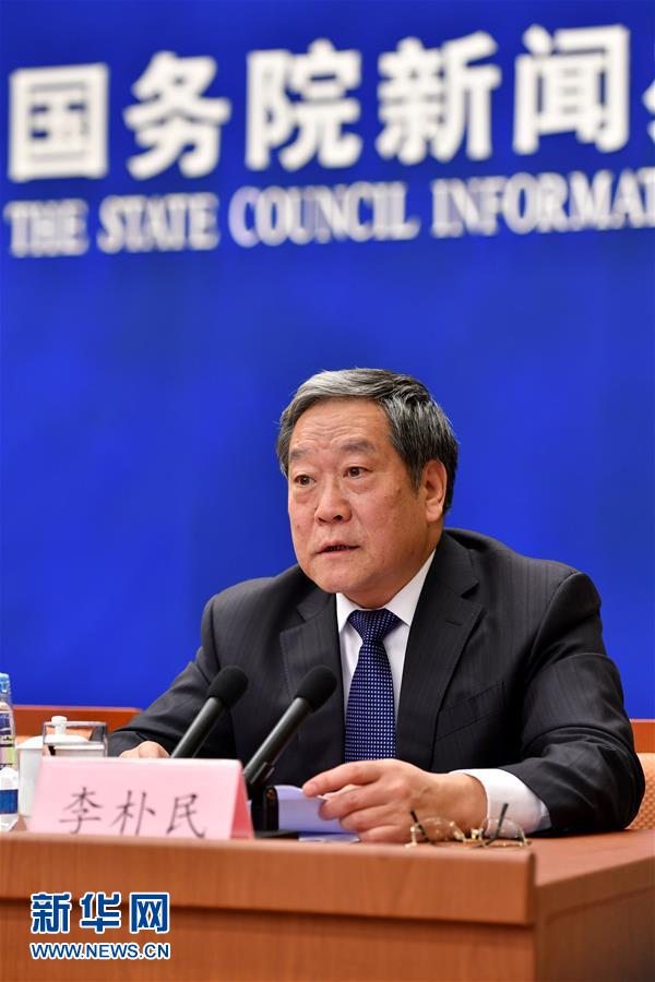 （新华网）（3）国务院政策例行吹风会：2016年人大代表建议和政协委员提案办理相关情况