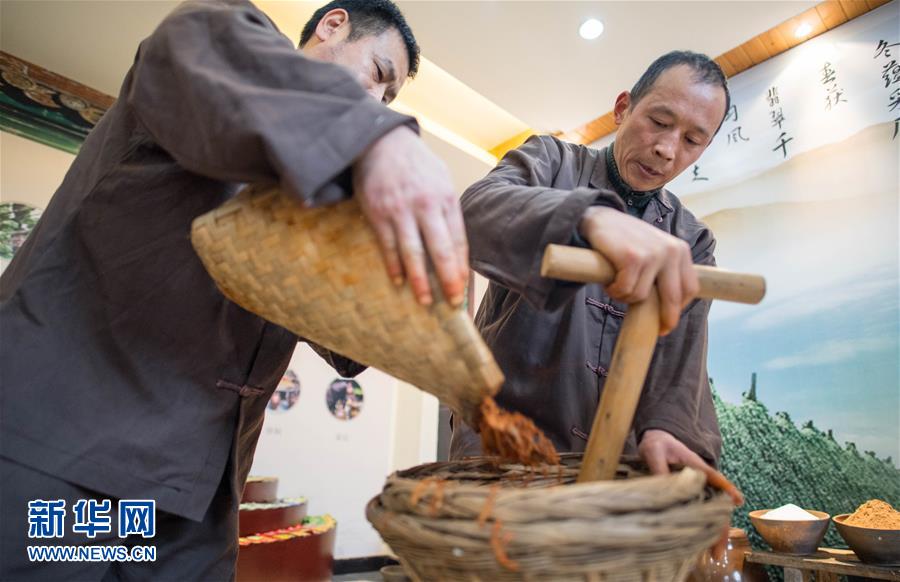 （图片故事）（12）一碟榨菜品匠心