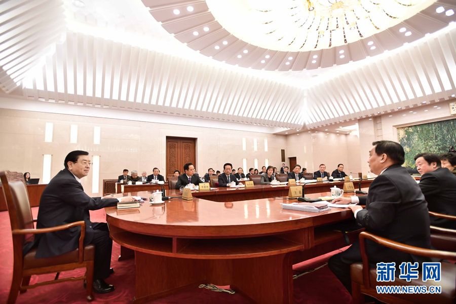 2月14日，十二届全国人大常委会第八十八次委员长会议在北京人民大会堂举行。张德江委员长主持会议。 新华社记者 李涛 摄