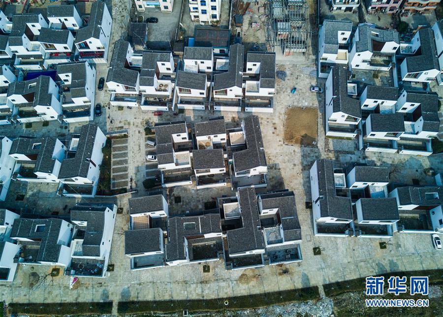 （美丽中国）（5）杭州富阳：如诗如画&ldquo;水墨江南&rdquo;农村回迁房
