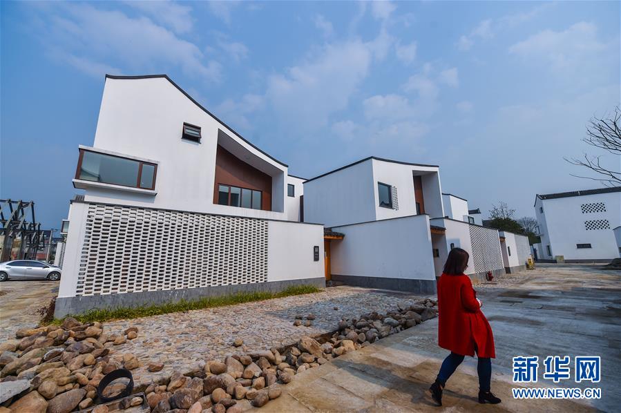 （美丽中国）（7）杭州富阳：如诗如画&ldquo;水墨江南&rdquo;农村回迁房