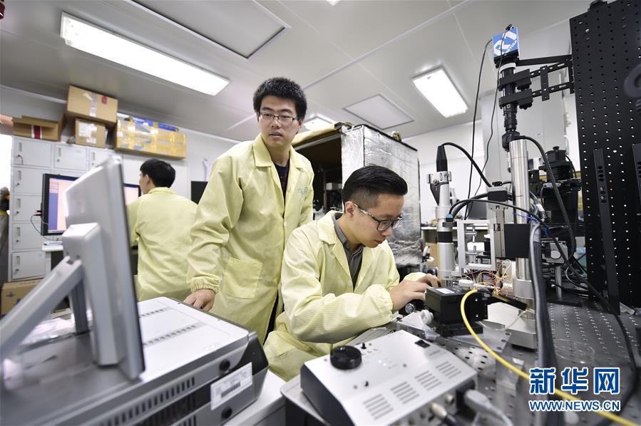 （新华全媒头条&middot;水下机器人&middot;图文互动）（1）海阔天空追梦人&mdash;&mdash;中科院沈阳自动化研究所科研团队创新实录