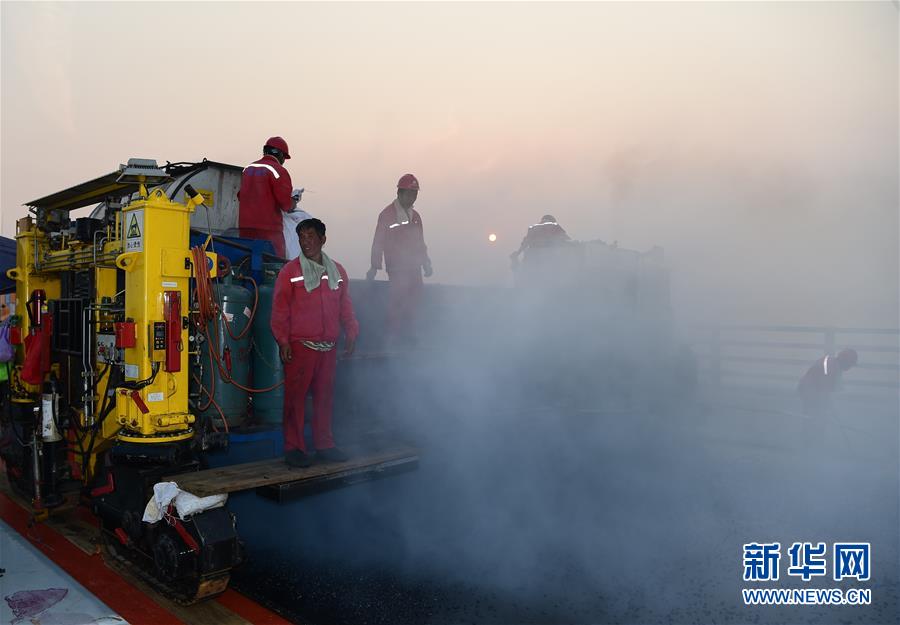 （经济）（4）港珠澳大桥的建设者