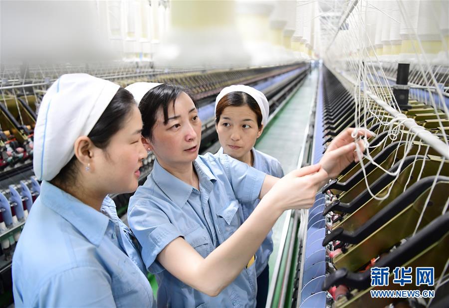 （劳动者之歌&middot;图文互动）（3）梦桃精神代代相传&mdash;&mdash;记赵梦桃小组现任组长王晓荣