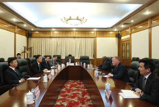 中国大洋协会与国际海底管理局签署国际海底多