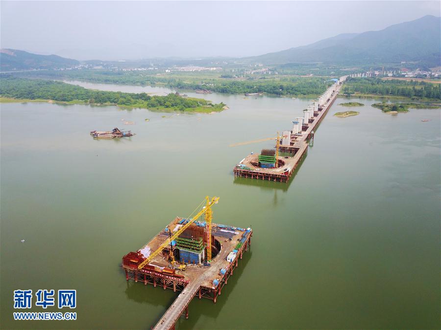 （经济）（4）蒙华铁路赣江特大桥线下工程基本完工