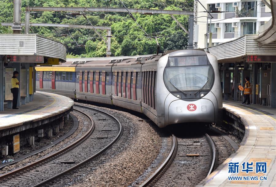 （香港回歸二十周年&middot;香港之美&middot;圖文互動）（10）高效、便利、快捷&mdash;&mdash;香港公共交通體驗