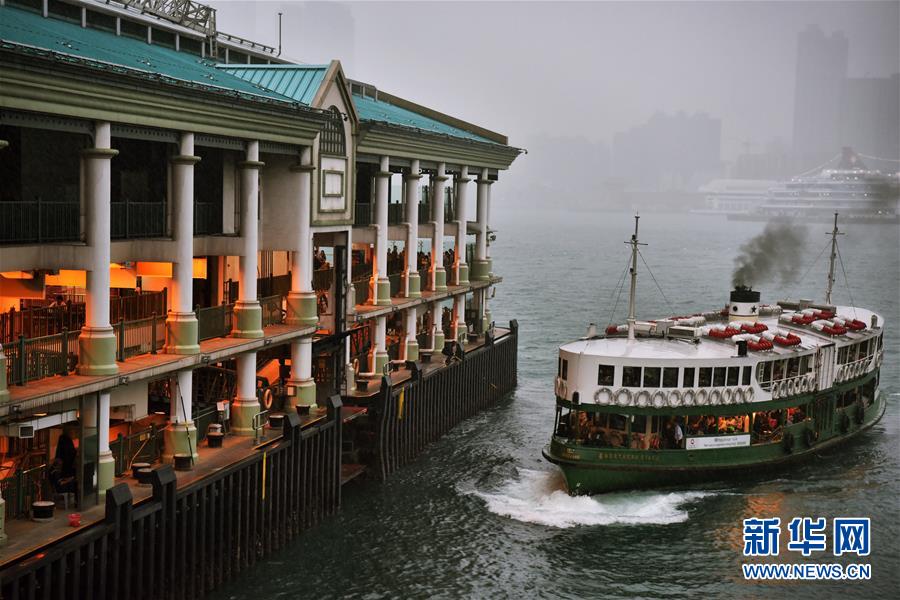 （香港回歸二十周年&middot;香港之美&middot;圖文互動）（13）高效、便利、快捷&mdash;&mdash;香港公共交通體驗