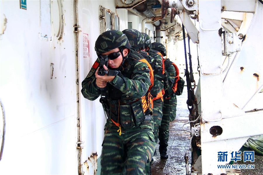 #（军事）（5）武警特战队开展海上特训