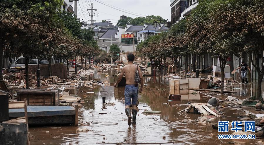 （抗洪救灾）（4）长沙县：洪水渐退 重整家园