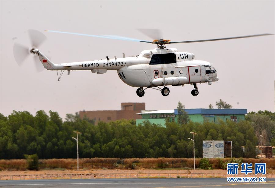 （国际&middot;图文互动）（1）翱翔！&ldquo;和平之鹰&rdquo;&mdash;&mdash;中国首批维和直升机分队成功首飞