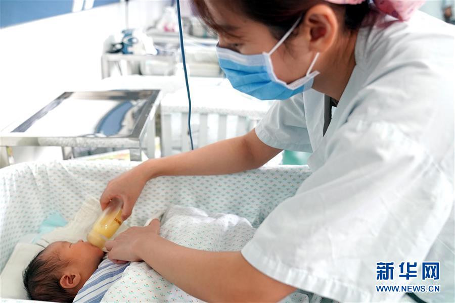 （图片故事）（2）新生儿重症监护病房（NICU）内的&ldquo;37℃关爱&rdquo;