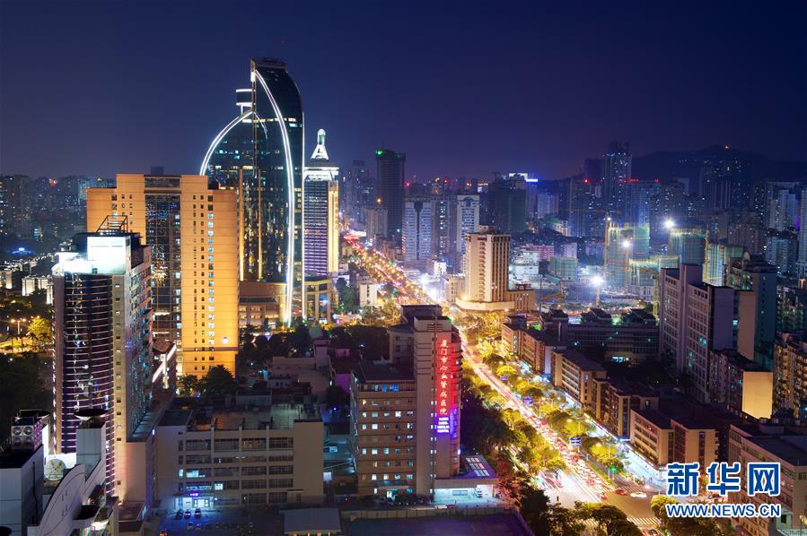 （厦门会晤&middot;魅力厦门）（1）1400多个夜景工程点亮厦门璀璨夜