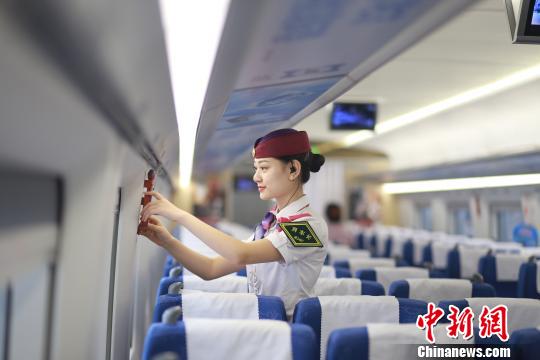 &ldquo;新晋&rdquo;列车长包娜的暑运&ldquo;首秀&rdquo;