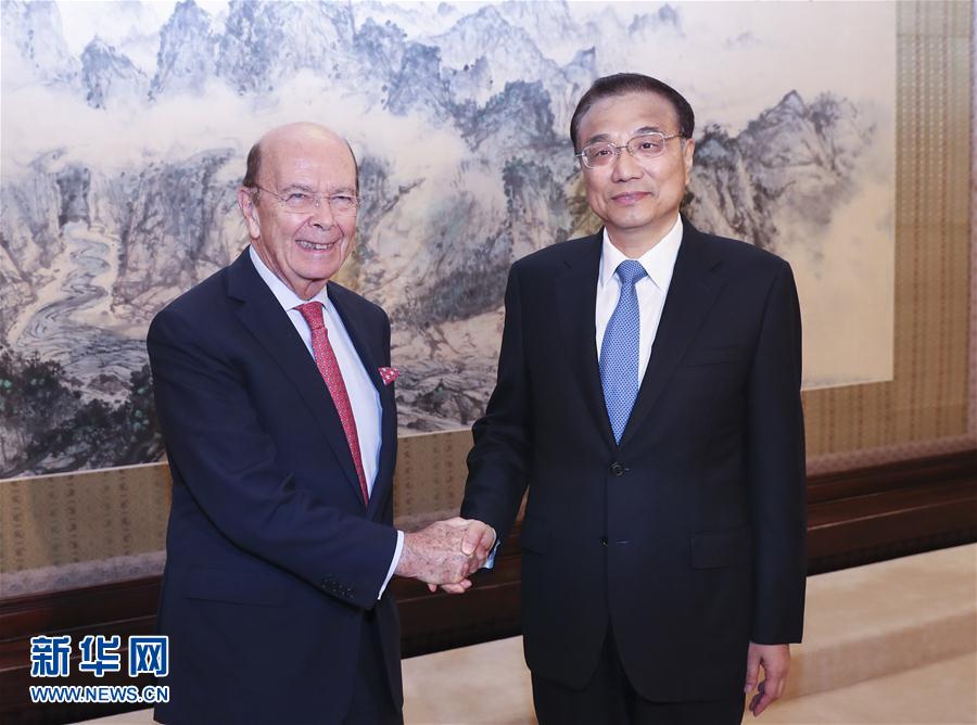 （时政）李克强会见美国商务部长罗斯
