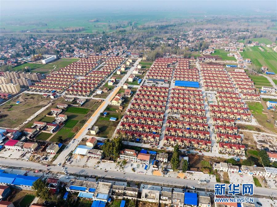 （新华全媒头条&middot;图文互动）（8）前进，向着伟大复兴的中国梦！&mdash;&mdash;写在党的十九大召开之际